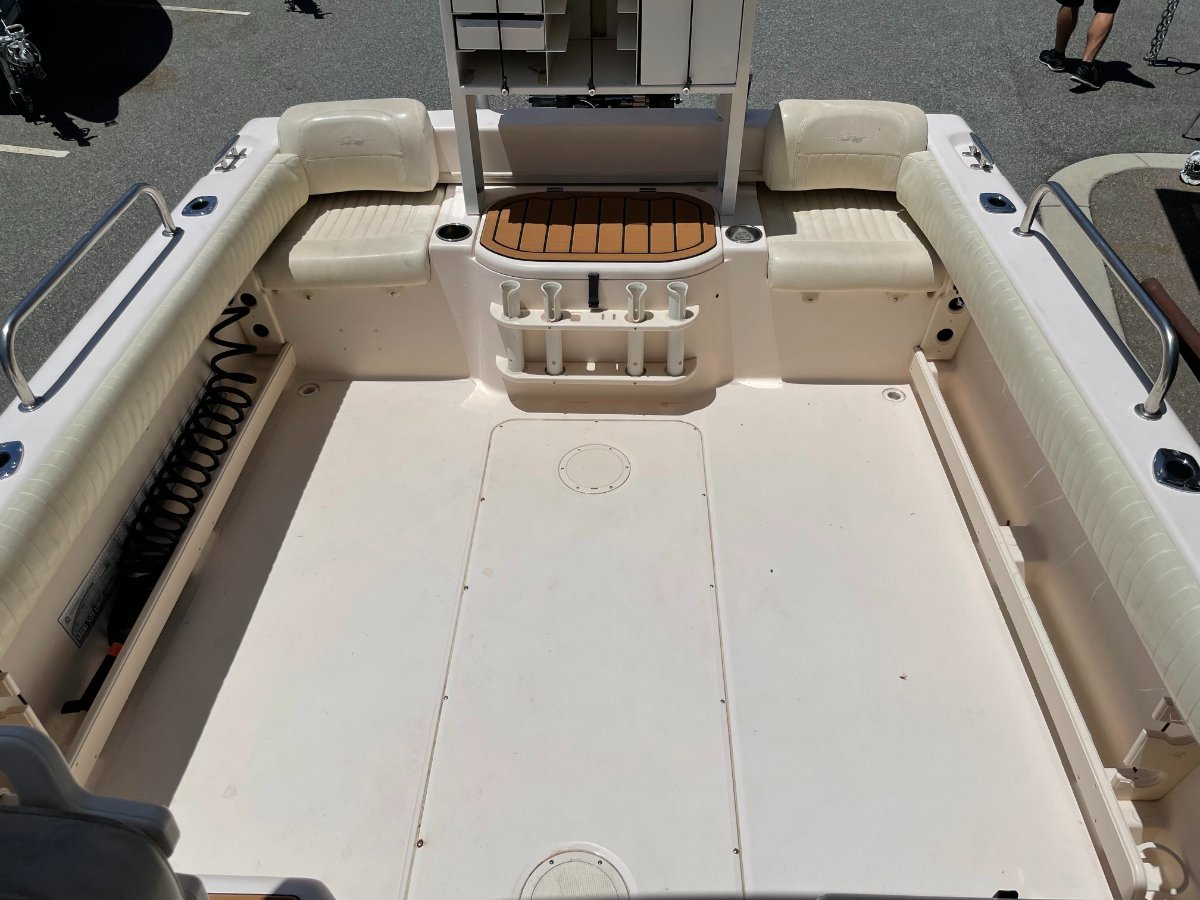 2008 GRADY-WHITE SEAFARER 228 CRUISER