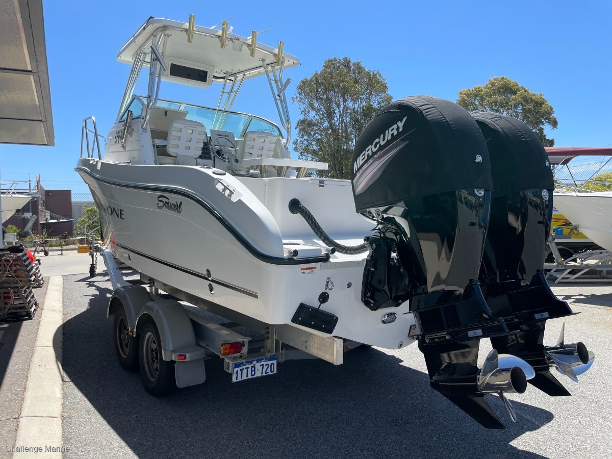 SEASWIRL STRIPER 2301 WA
