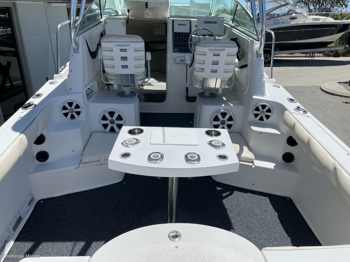 SEASWIRL STRIPER 2301 WA