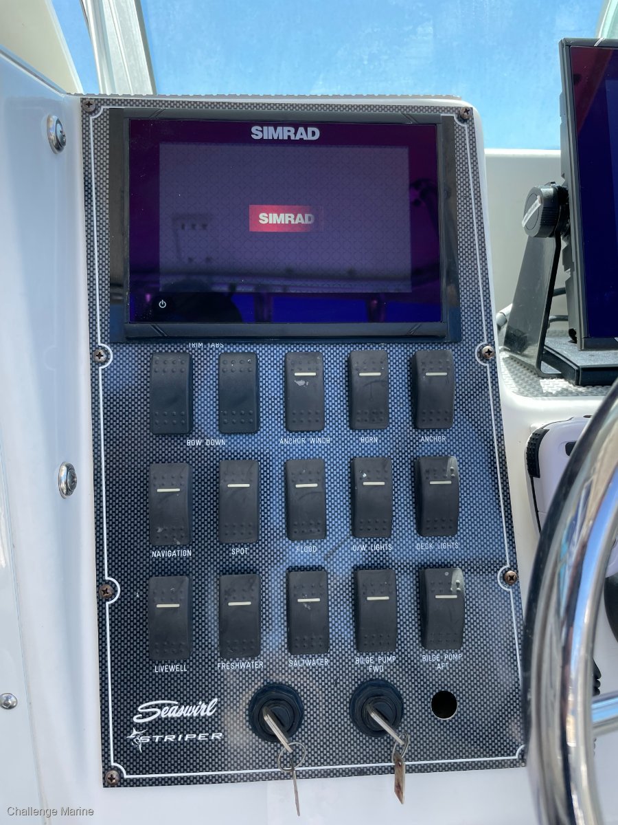 SEASWIRL STRIPER 2301 WA