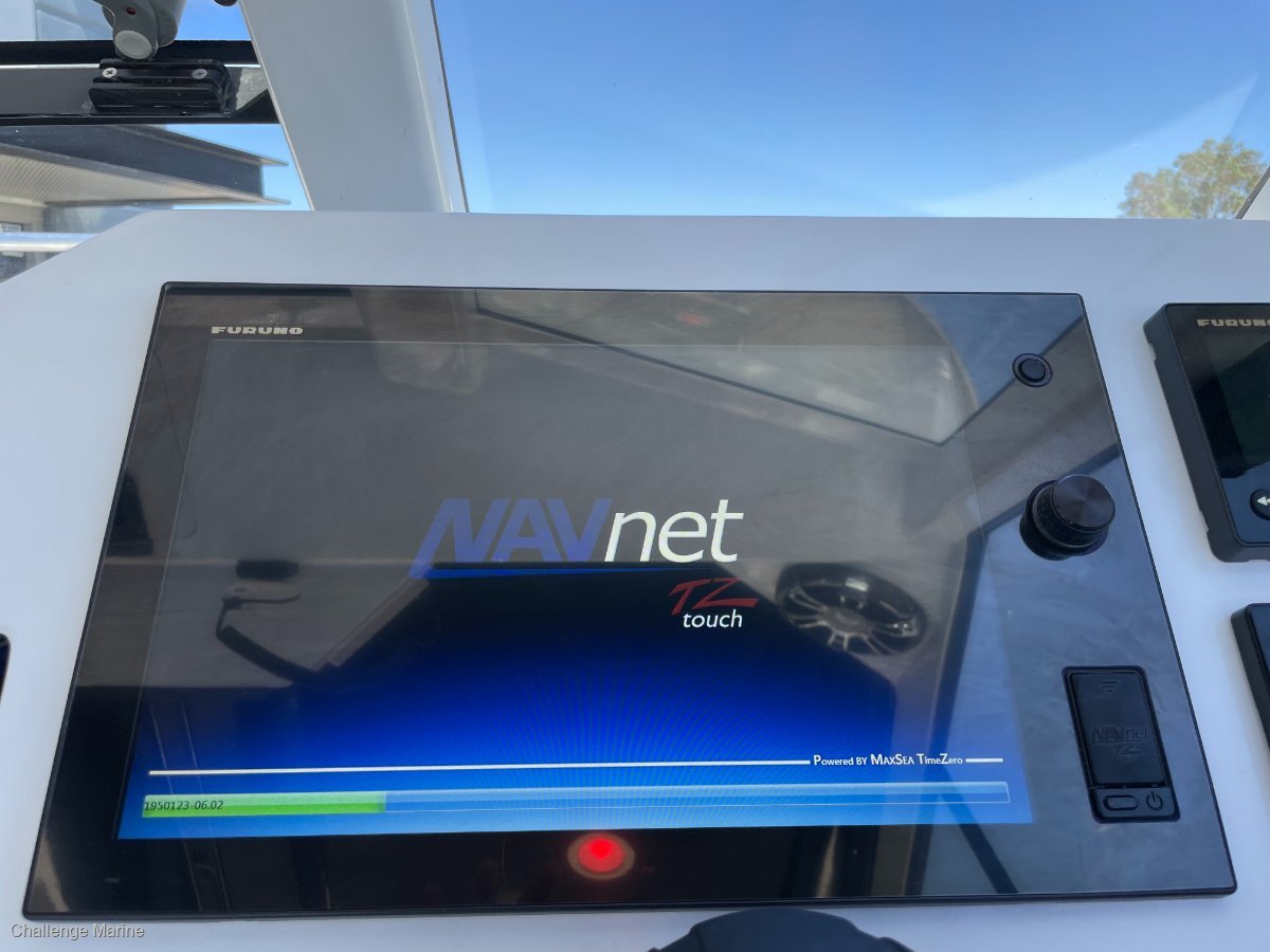 2014 RAZERLINE 7.6 OLYMPIAN HARD TOP RUNABOUT