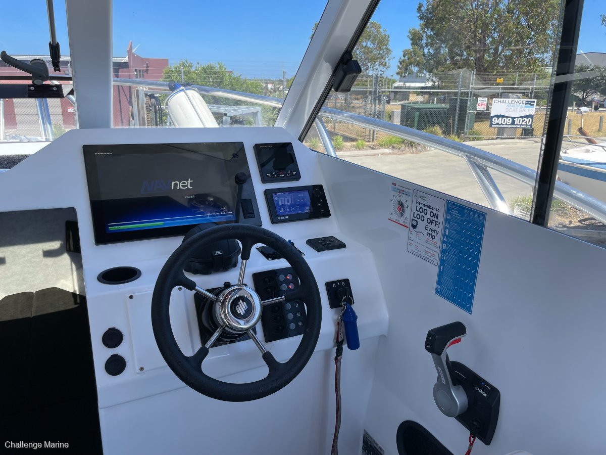 2014 RAZERLINE 7.6 OLYMPIAN HARD TOP RUNABOUT