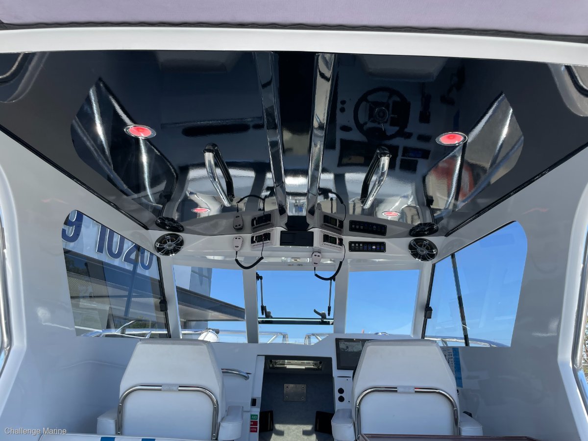 2014 RAZERLINE 7.6 OLYMPIAN HARD TOP RUNABOUT