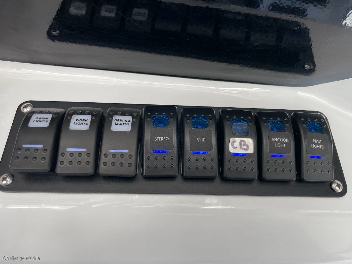 2014 RAZERLINE 7.6 OLYMPIAN HARD TOP RUNABOUT