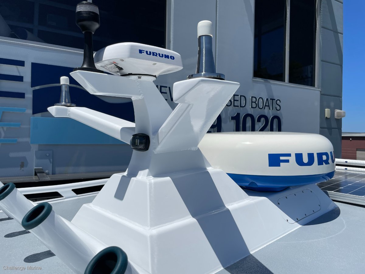 2014 RAZERLINE 7.6 OLYMPIAN HARD TOP RUNABOUT