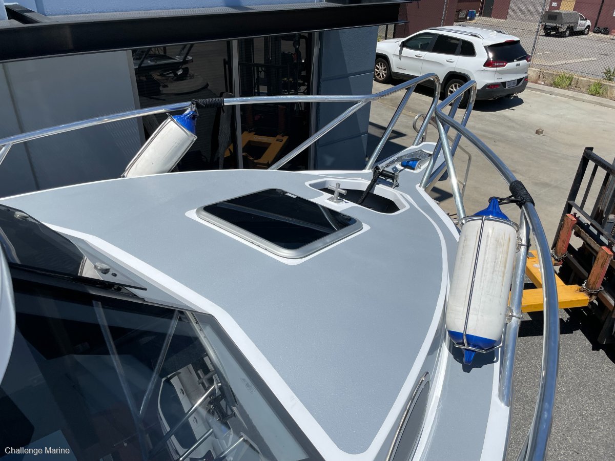 2014 RAZERLINE 7.6 OLYMPIAN HARD TOP RUNABOUT