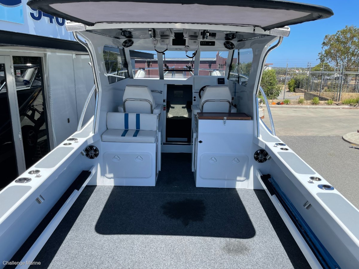 2014 RAZERLINE 7.6 OLYMPIAN HARD TOP RUNABOUT
