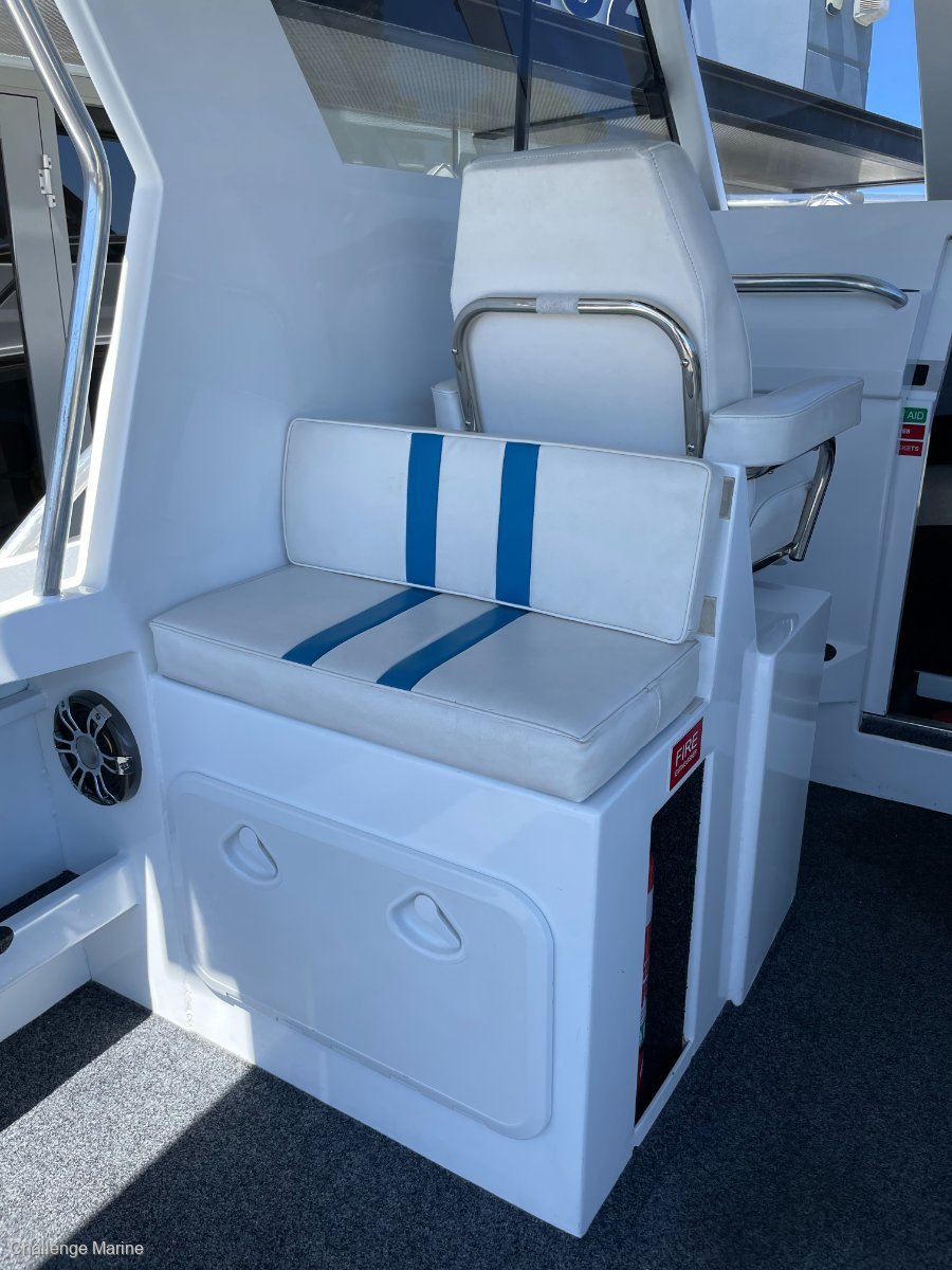 2014 RAZERLINE 7.6 OLYMPIAN HARD TOP RUNABOUT