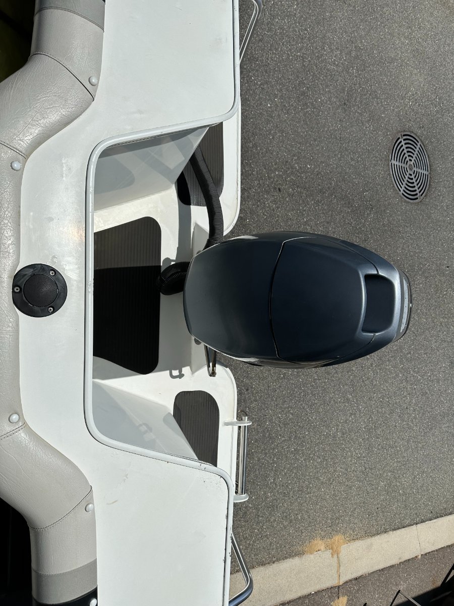 QUINTREX 490 FREEDOM SPORT