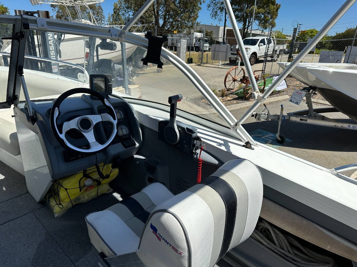 QUINTREX 490 FREEDOM SPORT