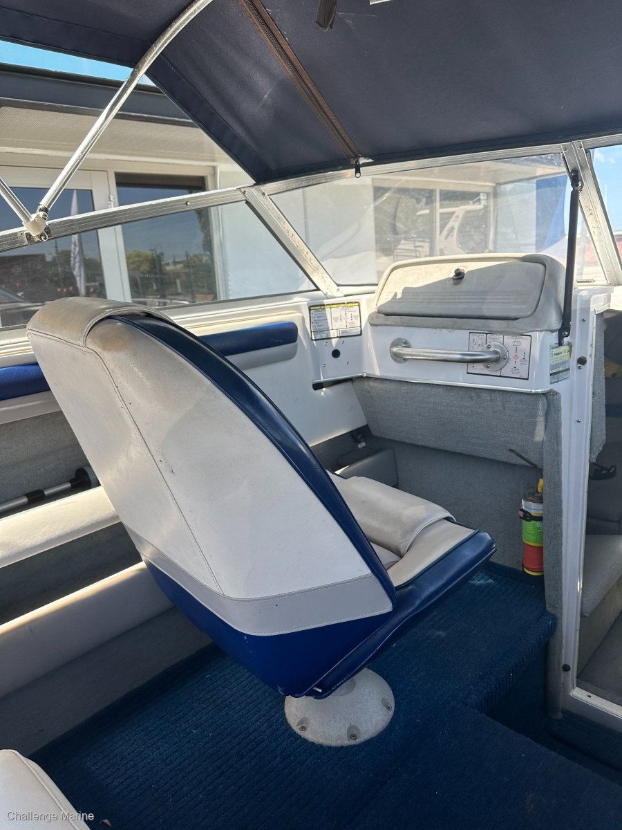 FOUR WINNS SUNDOWNER 195