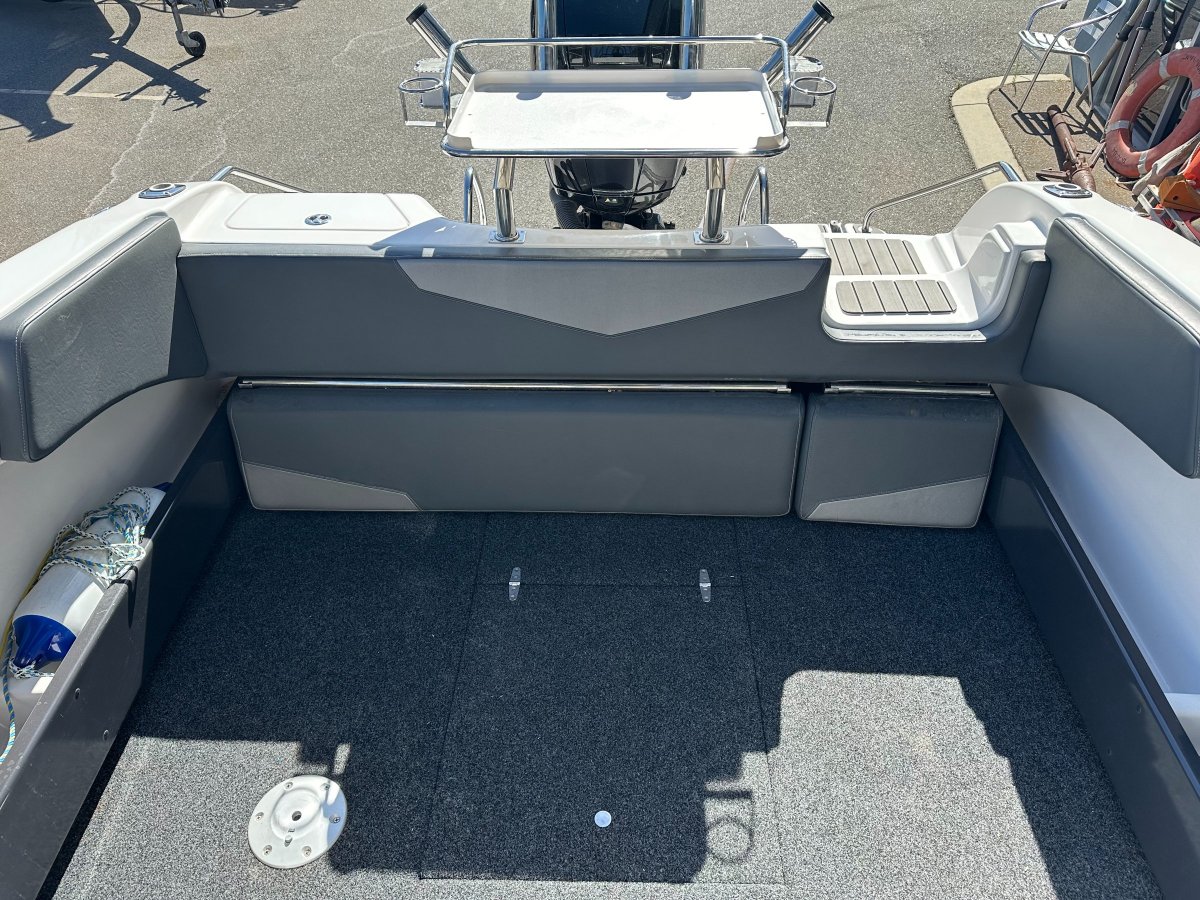 REVIVAL 640 OFFSHORE WITH