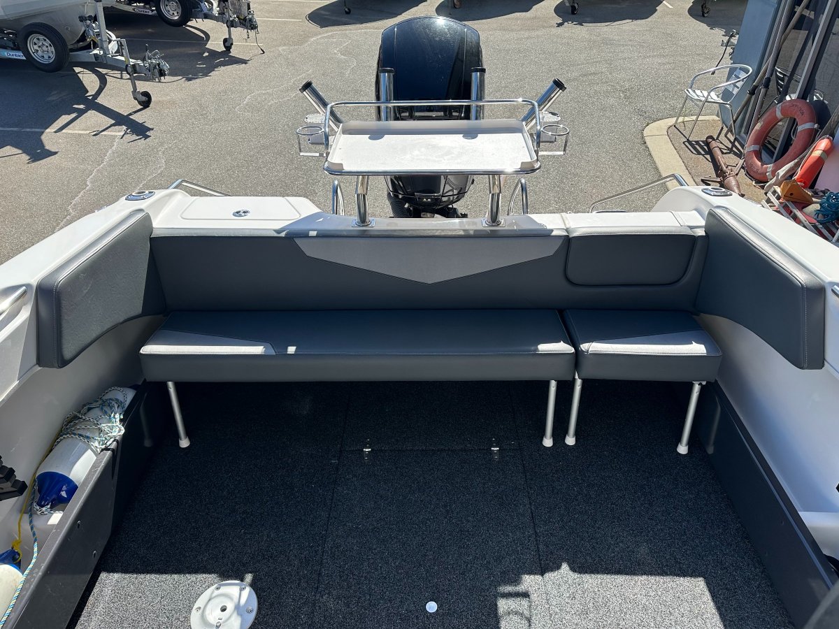 REVIVAL 640 OFFSHORE WITH
