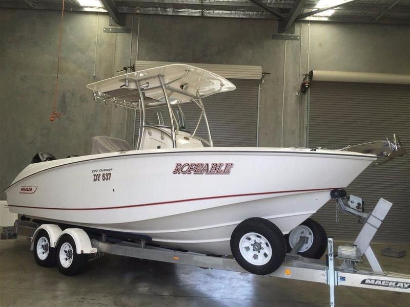 Boston Whaler 240 Outrage Nicest example in Australia