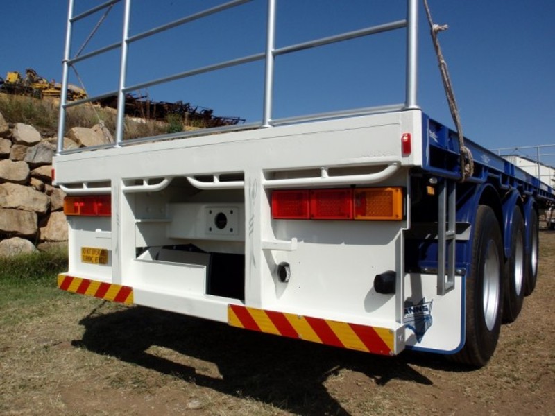 2004 Vawdrey Flat top Semi Trailer