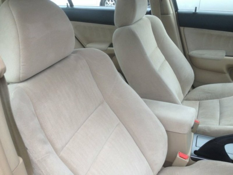 2004 HONDA ACCORD EURO