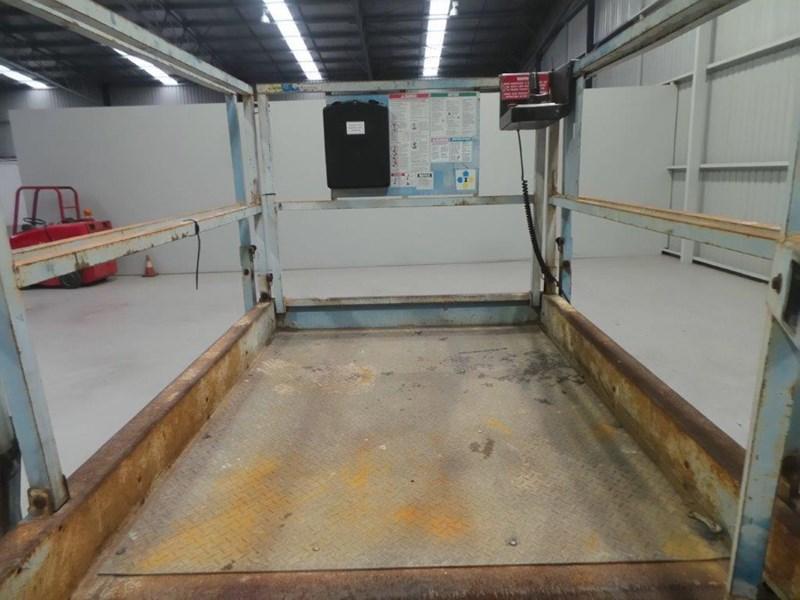 2005 GENIE GS2668RT SCISSOR LIFT