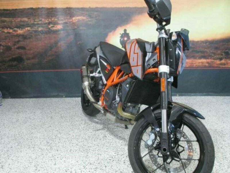 2012 KTM 690 DUKE Road