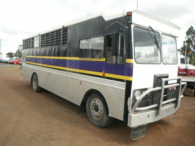 0 LEYLAND Horse Carrier
