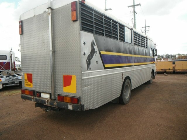 0 LEYLAND Horse Carrier