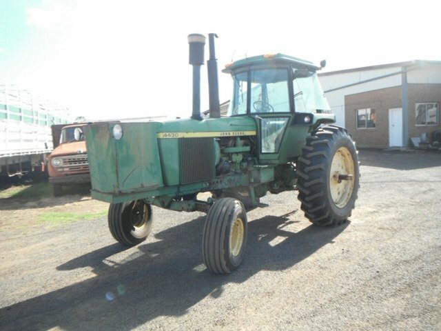 JOHN DEERE 4430