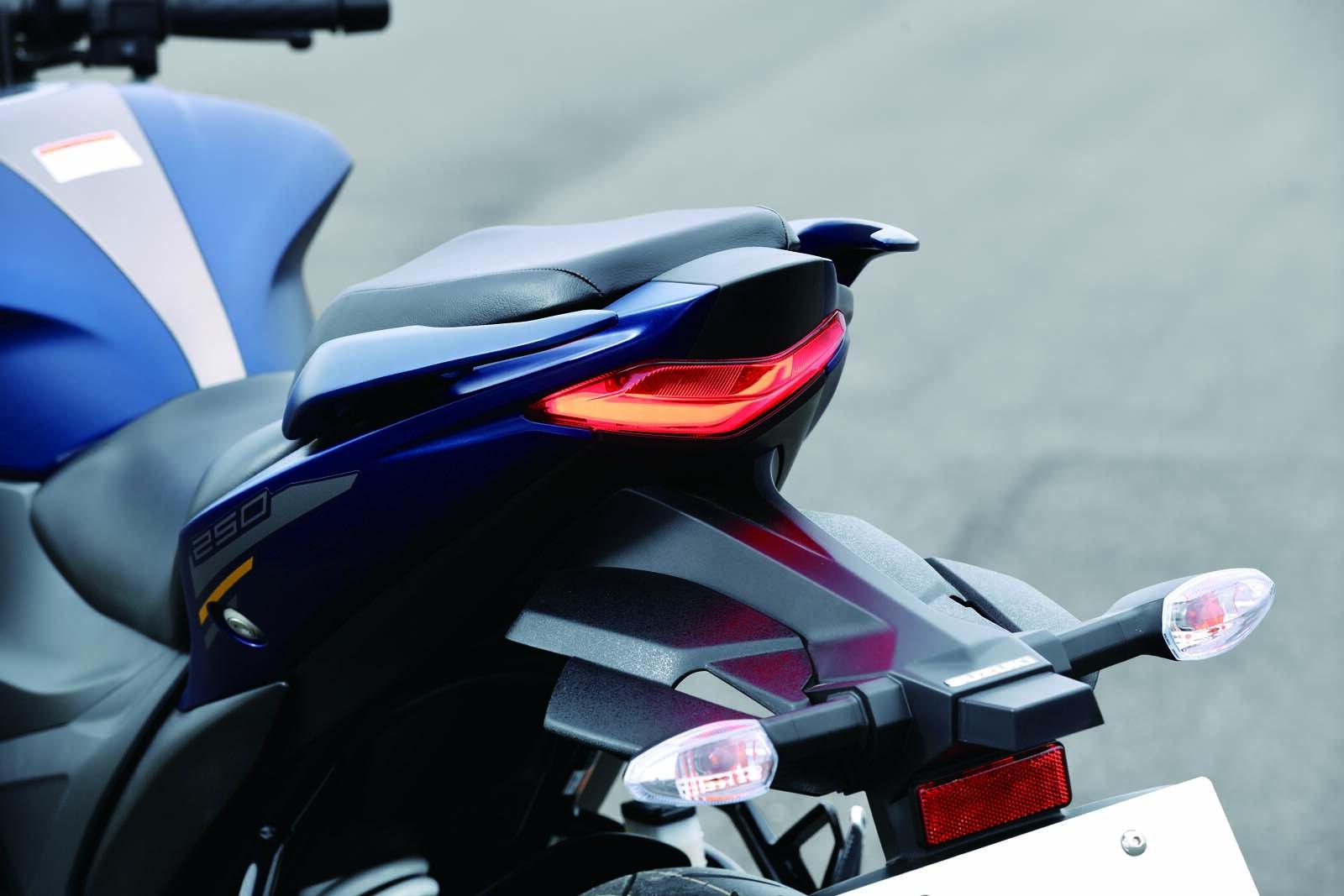 2024 SUZUKI GIXXER SF ROAD