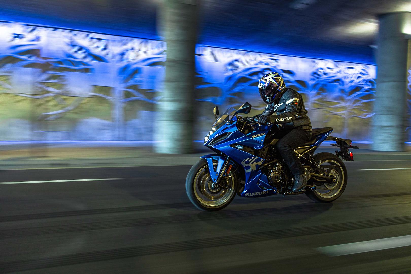 2024 SUZUKI GSX-8R (GSX800FRQ) ROAD