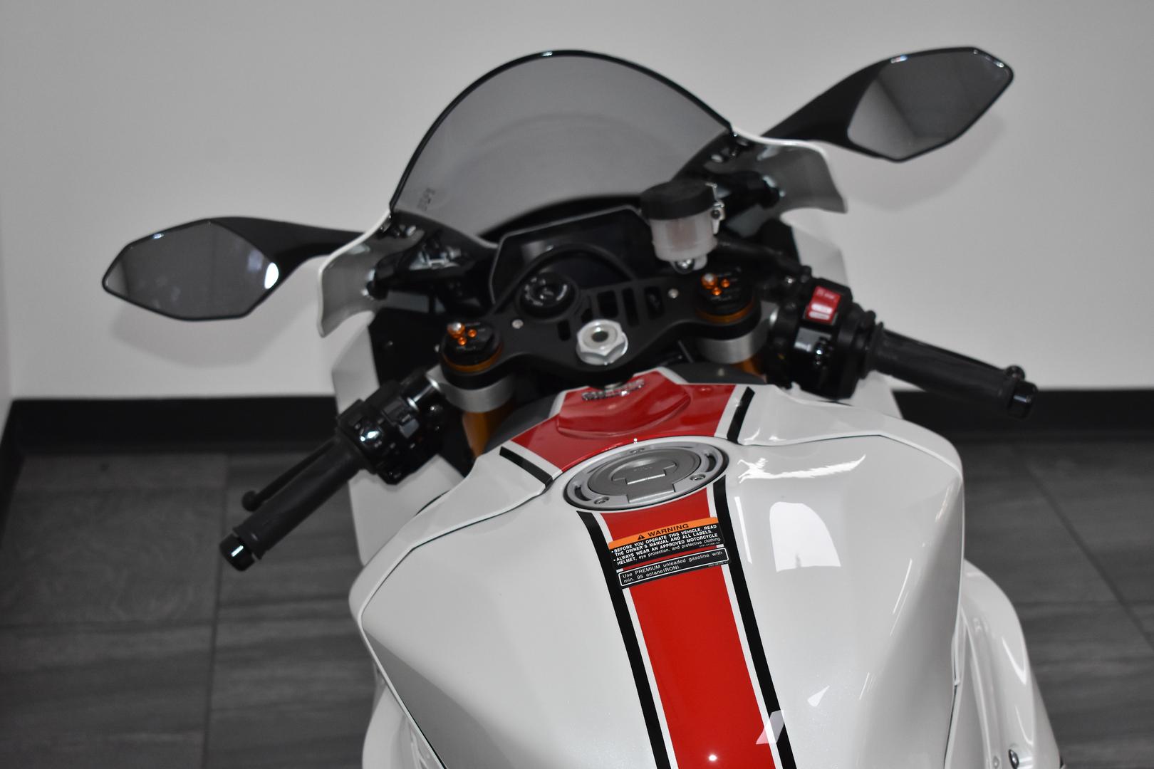 2022 YAMAHA YZF-R1 60TH ANNIVERSARY WGP SPORTS