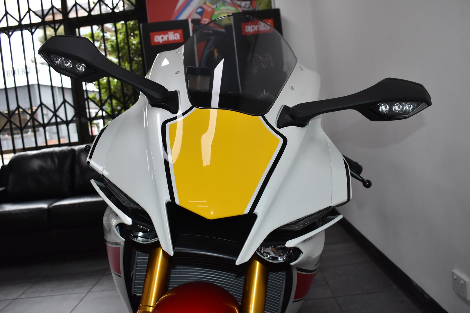 2022 YAMAHA YZF-R1 60TH ANNIVERSARY WGP SPORTS
