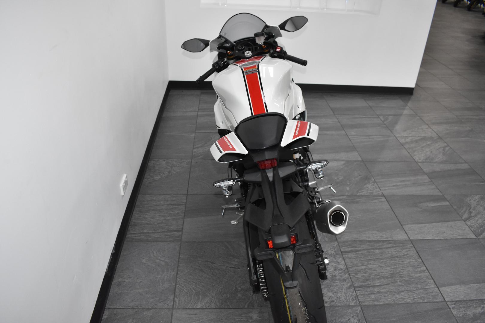 2022 YAMAHA YZF-R1 60TH ANNIVERSARY WGP SPORTS