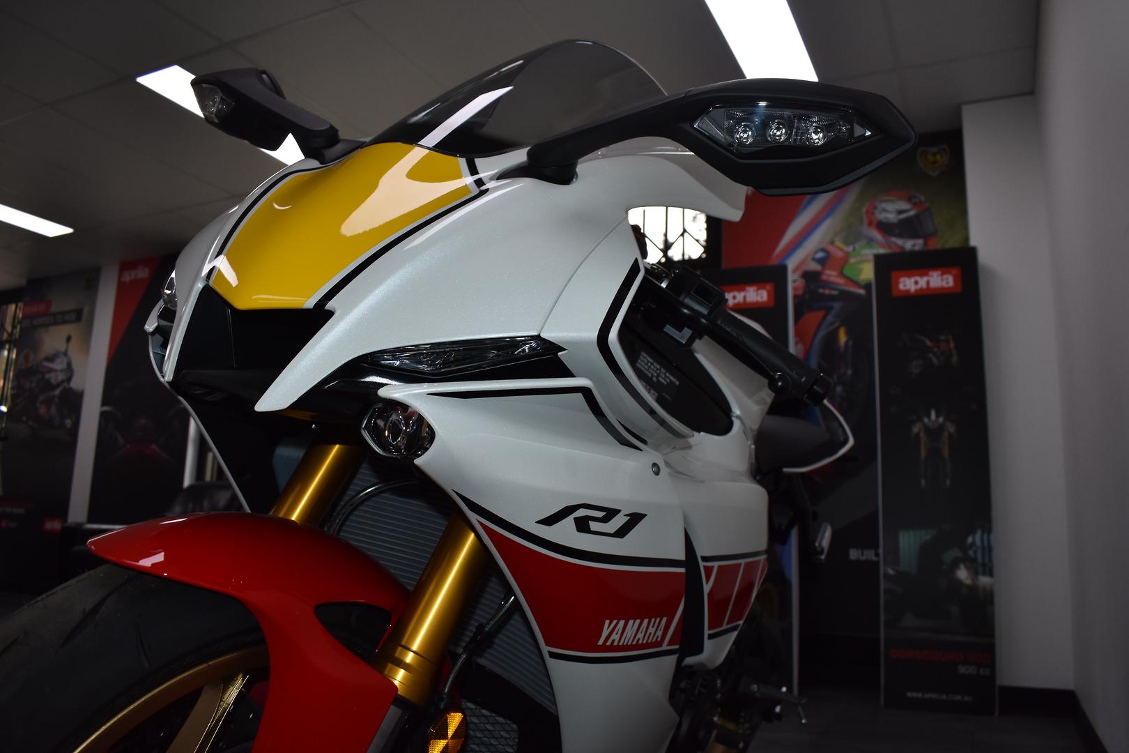 2022 YAMAHA YZF-R1 60TH ANNIVERSARY WGP SPORTS