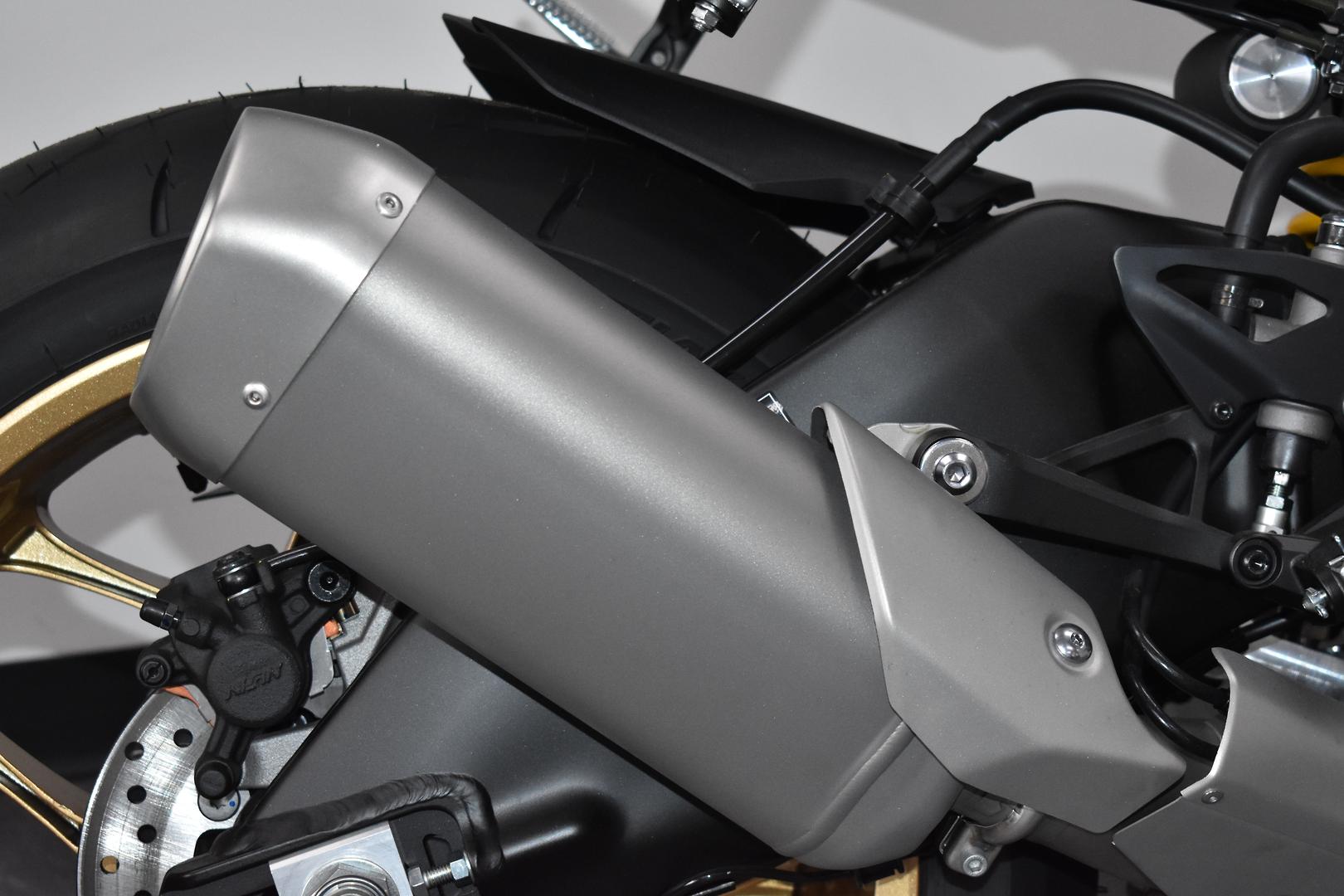 2022 YAMAHA YZF-R1 60TH ANNIVERSARY WGP SPORTS