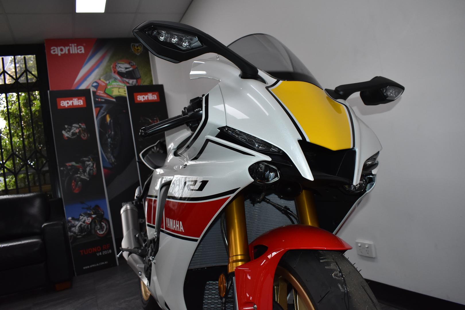 2022 YAMAHA YZF-R1 60TH ANNIVERSARY WGP SPORTS