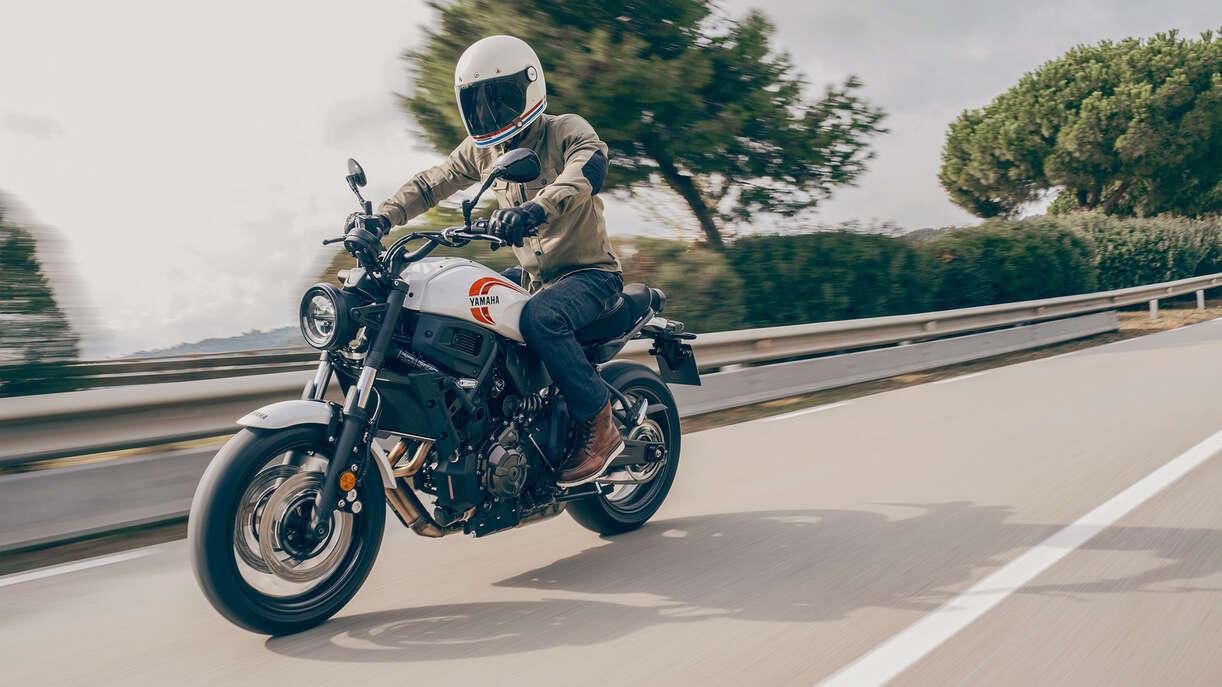 2024 YAMAHA XSR700 ROAD