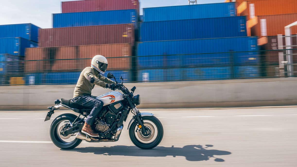 2024 YAMAHA XSR700 ROAD