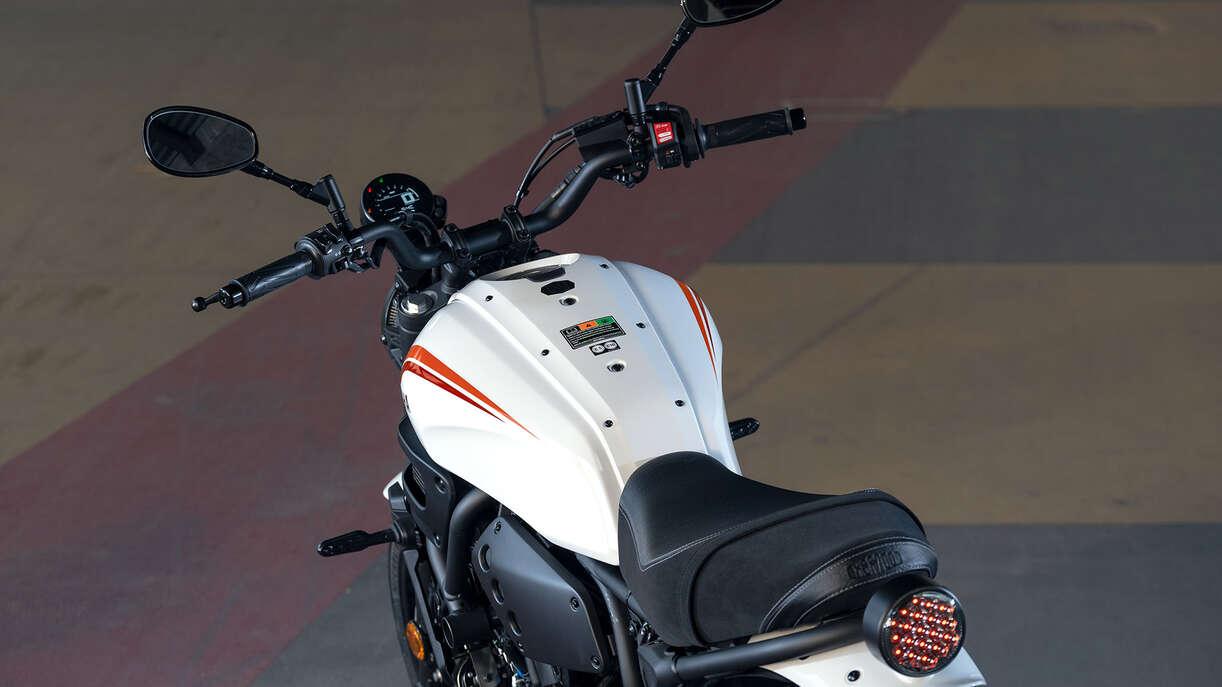 2024 YAMAHA XSR700 ROAD