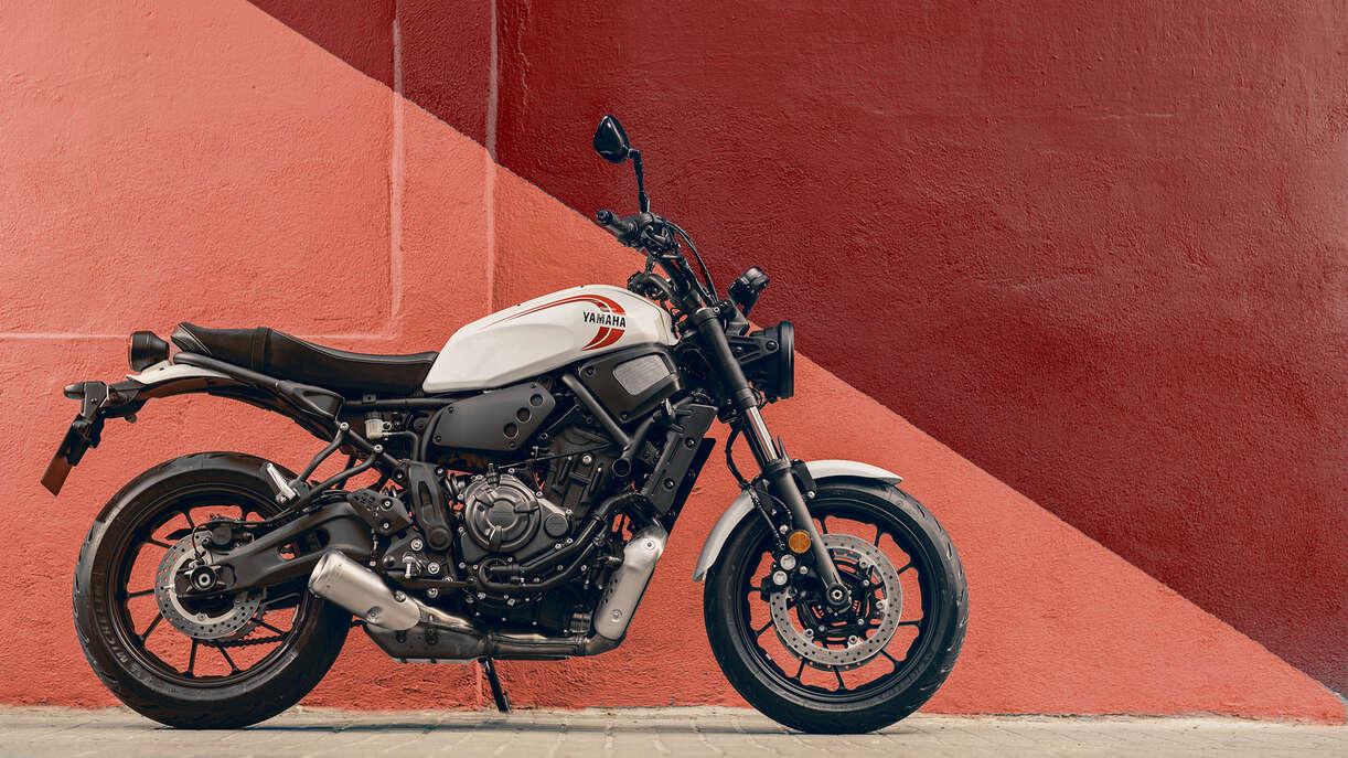 2024 YAMAHA XSR700 ROAD