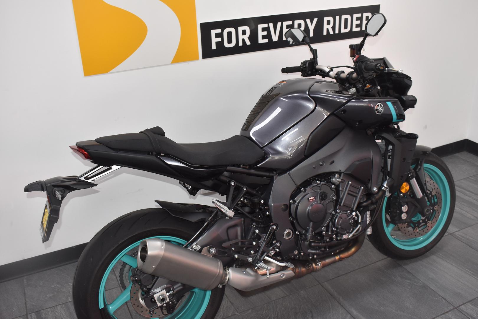 2024 YAMAHA MT-10 (MT10A) SPORTS