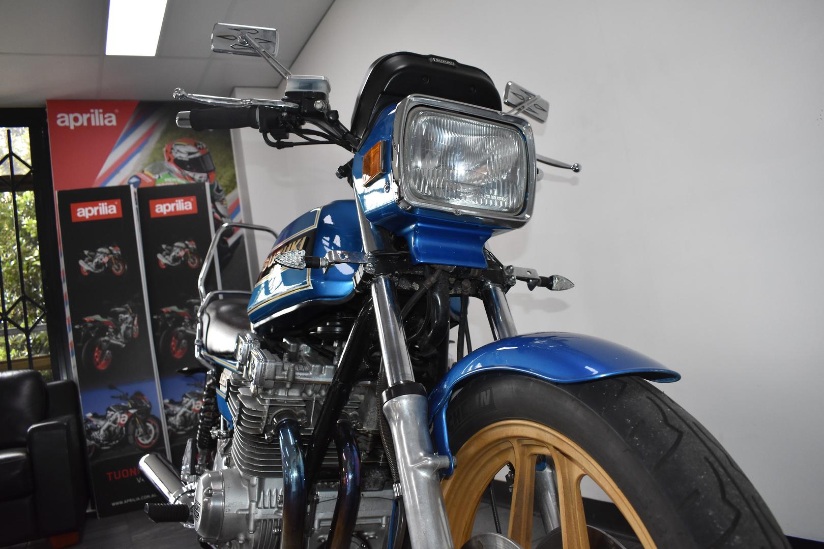 1981 SUZUKI GSX1100 E