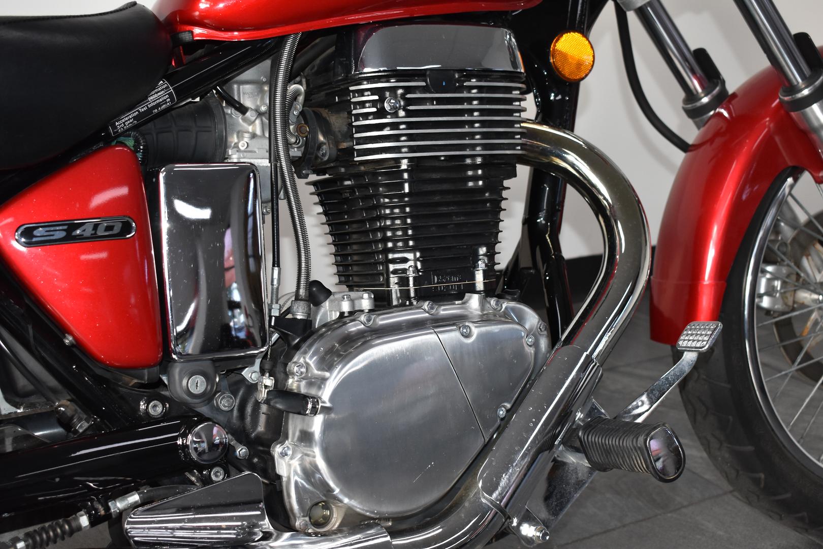 2015 SUZUKI BOULEVARD S40 (LS650)