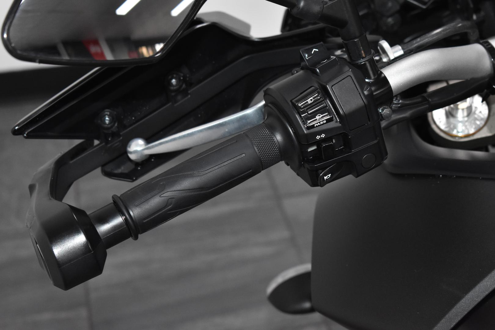 2017 YAMAHA MT-09 TRACER (MT09TRA) DUAL SPORTS