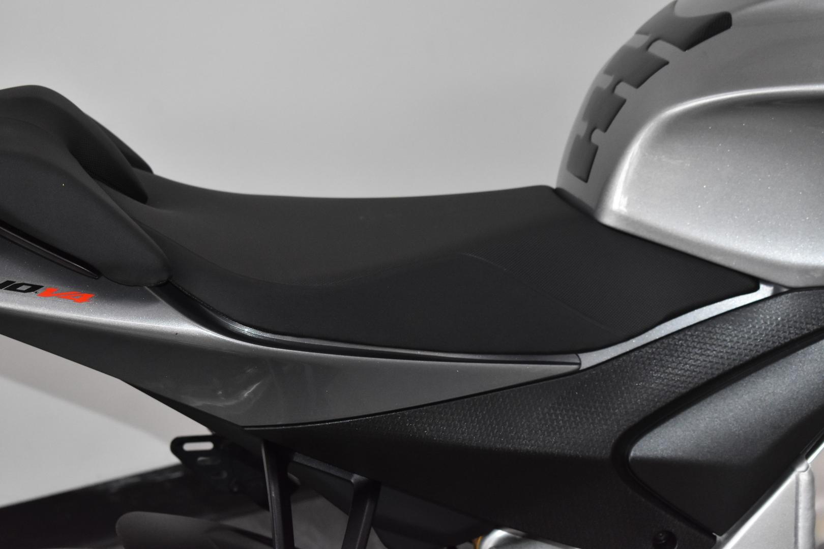 2021 APRILIA TUONO V4 1100 RR SPORTS