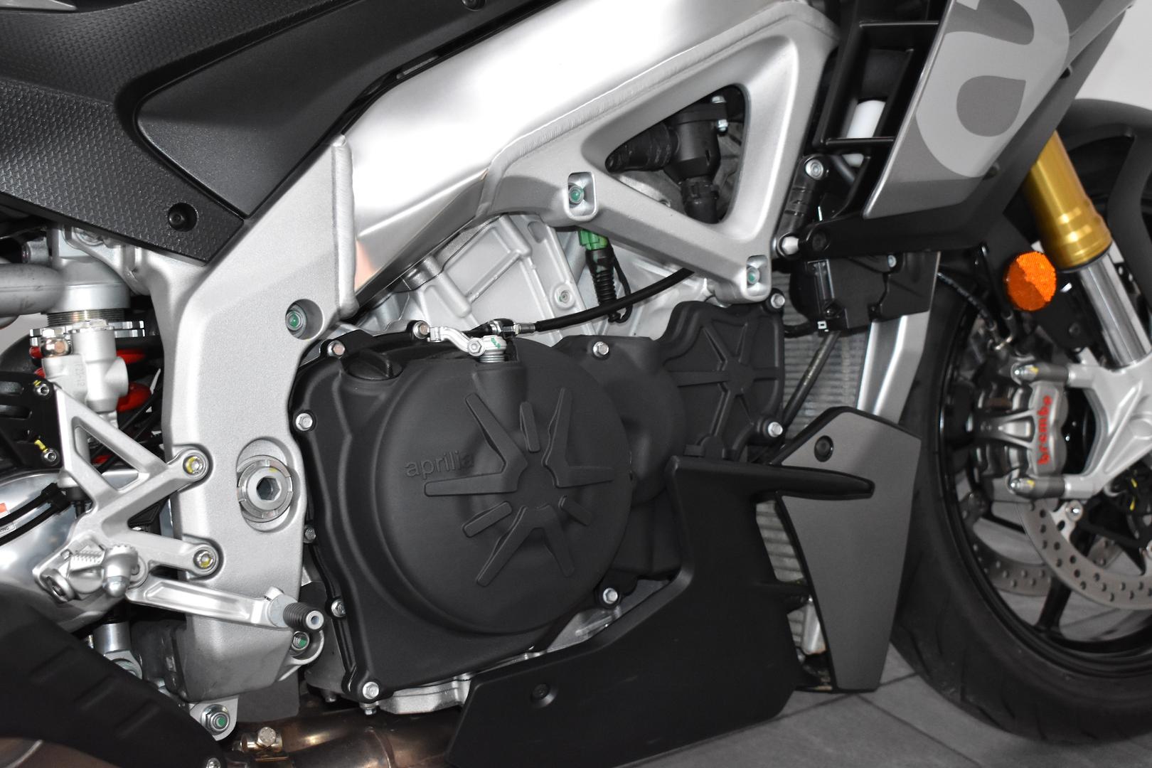 2021 APRILIA TUONO V4 1100 RR SPORTS