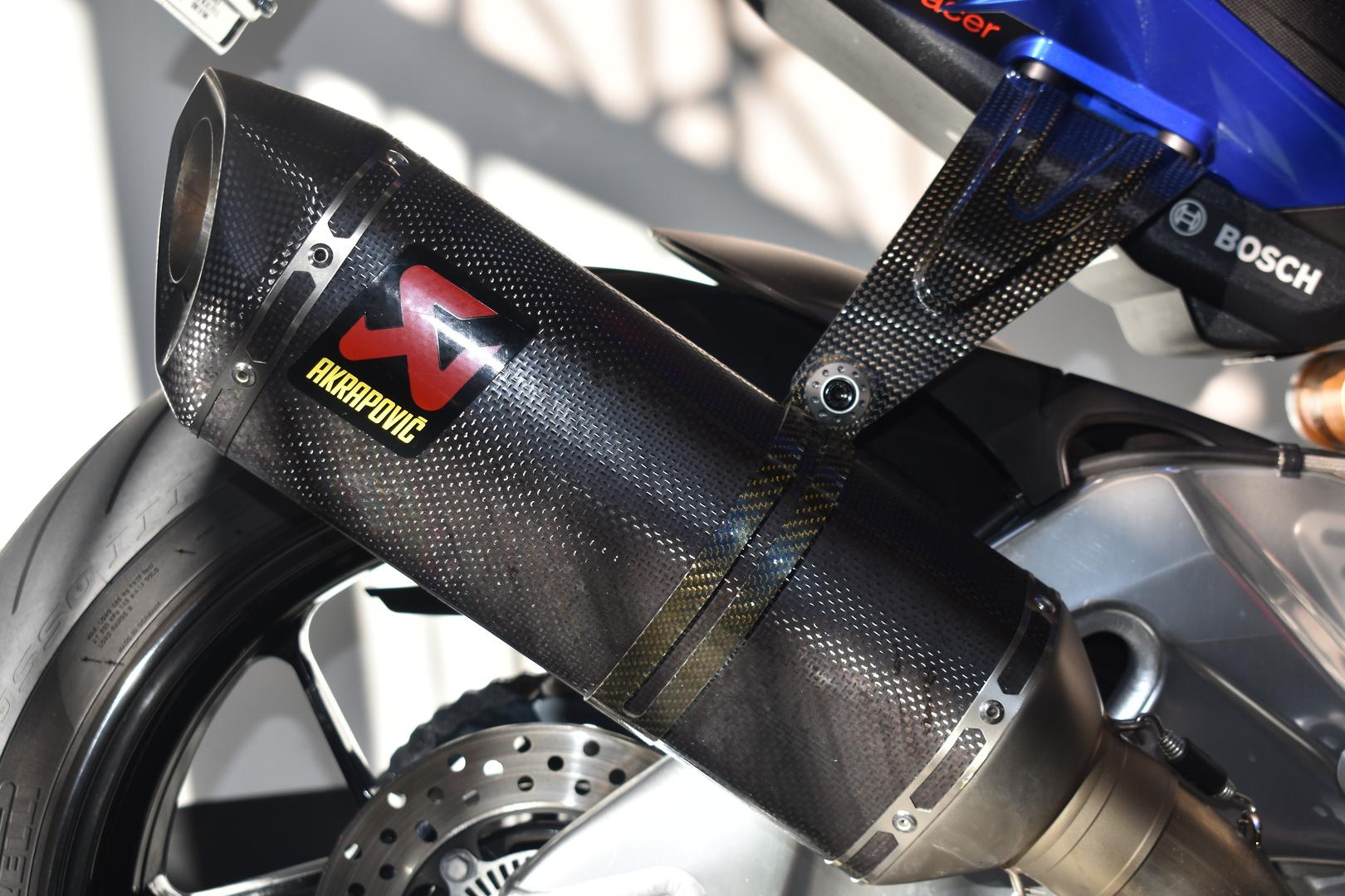 2015 APRILIA TUONO V4 1100 RR SPORTS