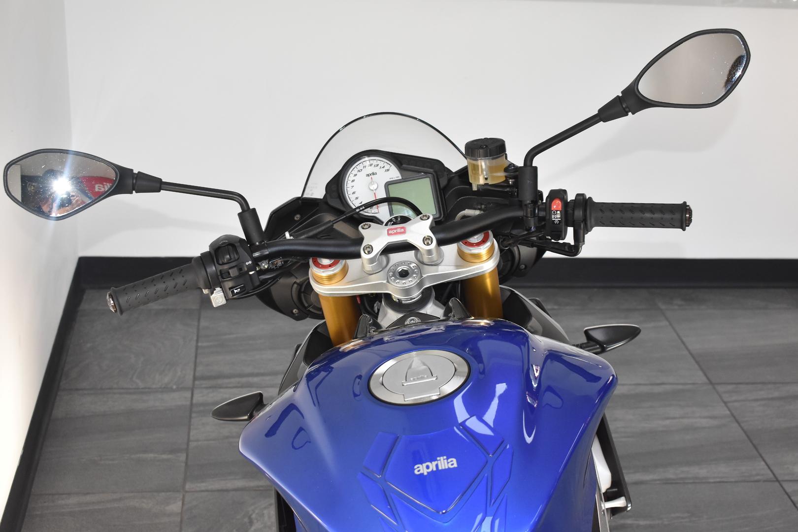 2015 APRILIA TUONO V4 1100 RR SPORTS
