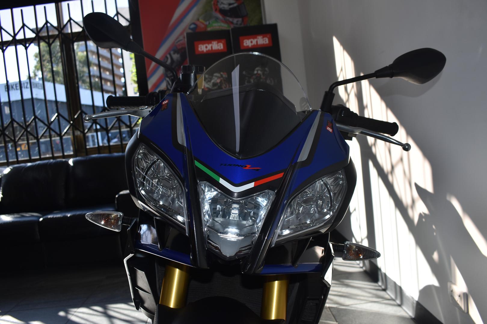 2015 APRILIA TUONO V4 1100 RR SPORTS