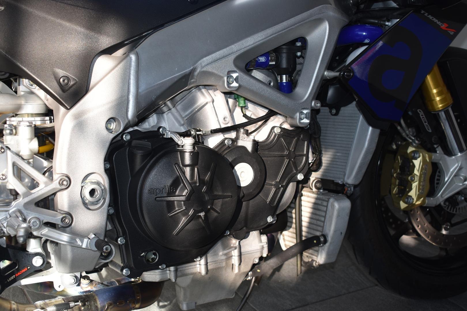 2015 APRILIA TUONO V4 1100 RR SPORTS