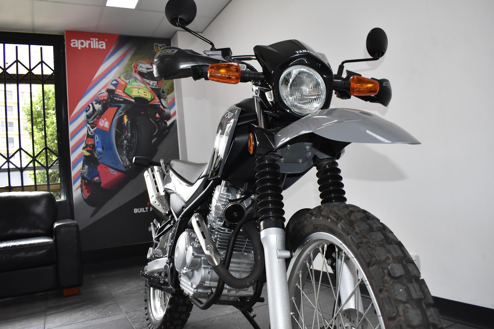 2021 YAMAHA XT250 TRAIL
