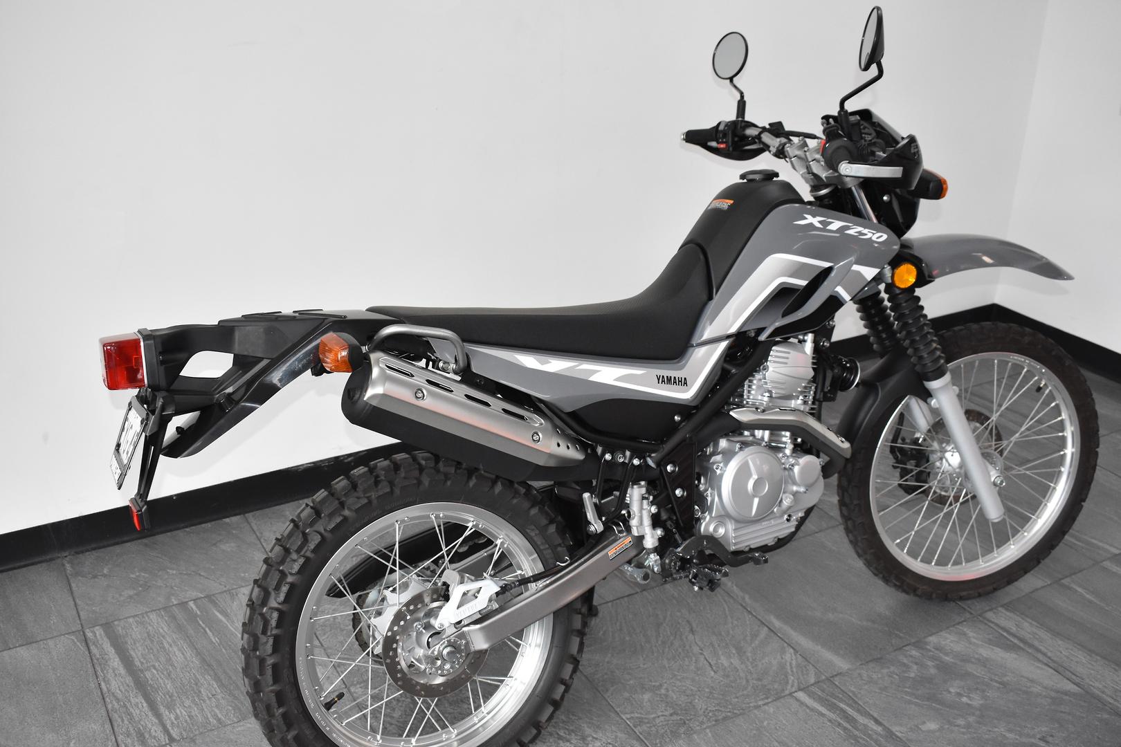 2021 YAMAHA XT250 TRAIL
