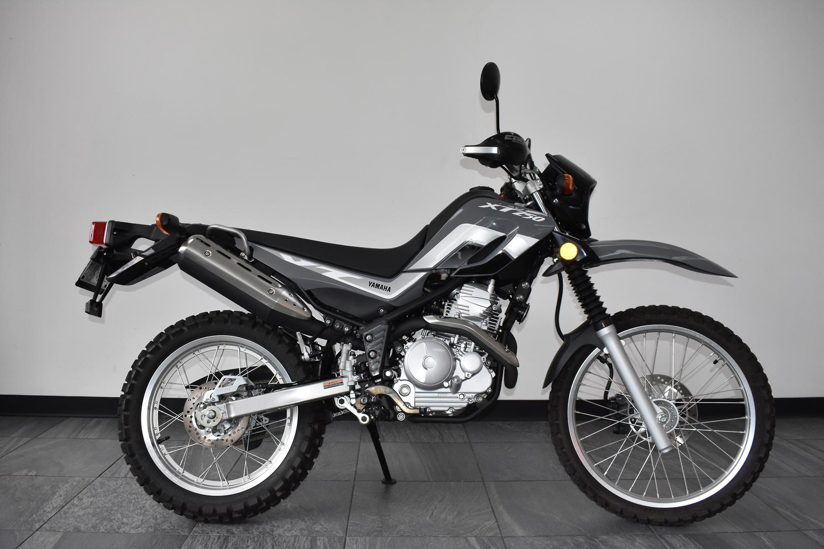 2021 YAMAHA XT250 TRAIL